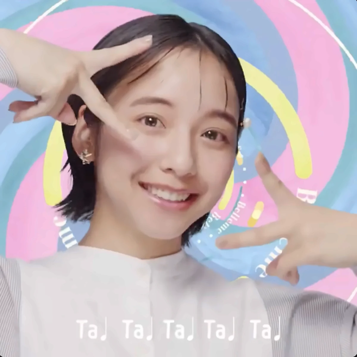 美容ブランドのWebCMの一場面